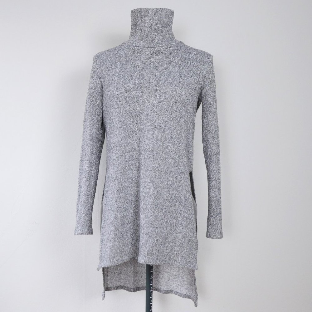 Forever 21 Gray High Low Turtleneck Sweater Size Small